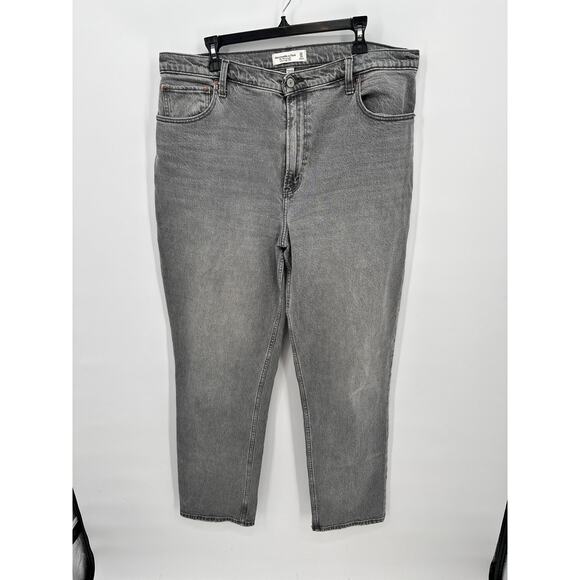 Abercrombie & Fitch Curve Love // 16 - Picture 1 of 7